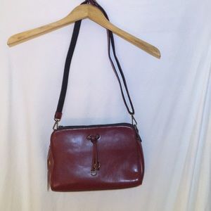 NWT VEGAN LEATHER HANDBAG WINE COLORED